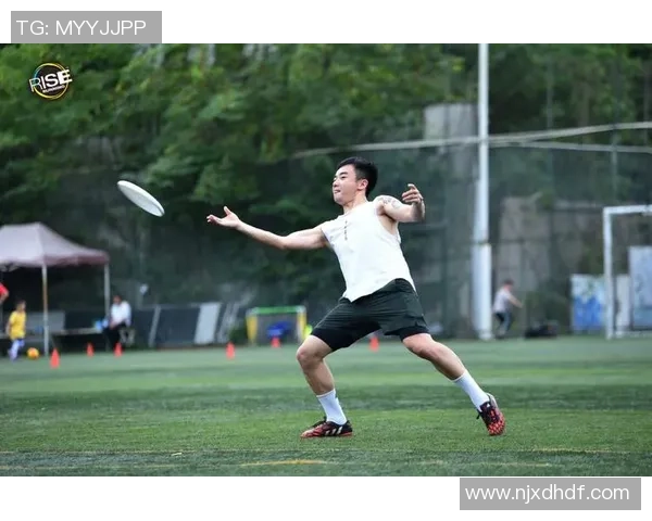 飞盘巨献:探秘成都飞盘队的比赛经验